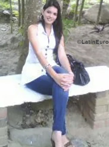 Date this foxy Venezuela girl Louisa from Barinas VE1872