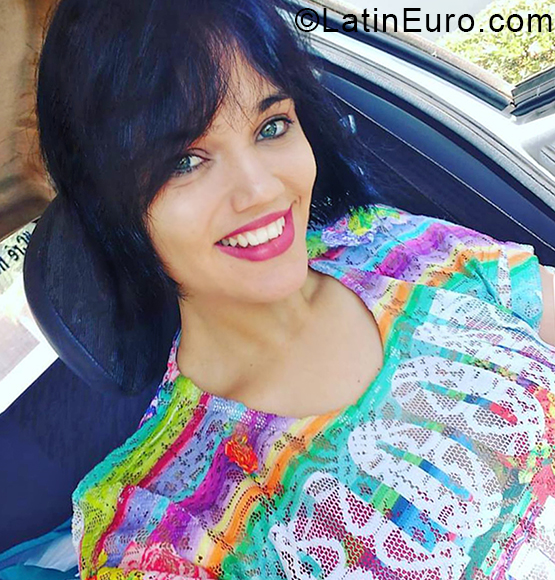 Date this foxy Brazil girl Ana from nova brasilandia BR10667