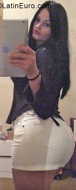 Date this passionate Brazil girl Flavia from Sao Paulo BR10695