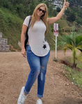 fun Colombia girl Bette from Cali CO24519