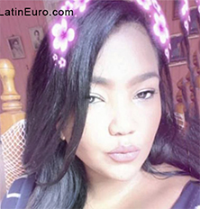 Date this passionate Dominican Republic girl Laura from Santo Domingo DO33408