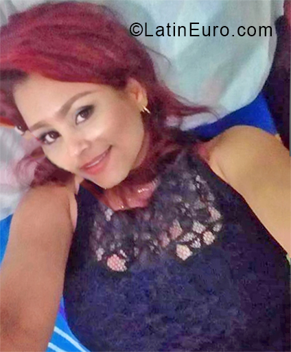 Date this delightful Colombia girl Jennifer from Barranquilla CO24585