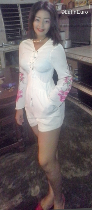 Date this sultry Venezuela girl Yuremar from Guanare VE1985