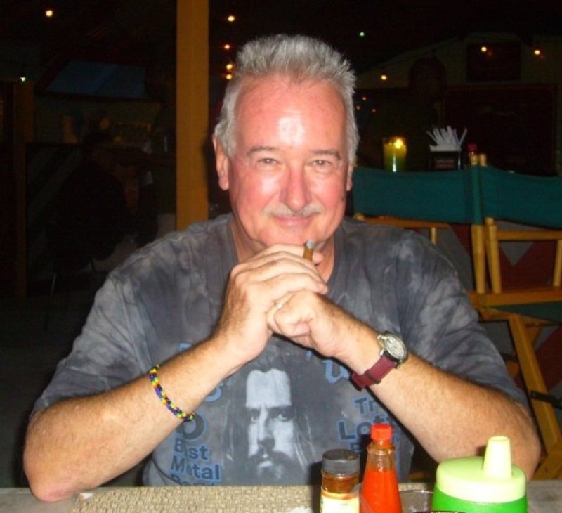 Date this lovely United States man Peter from Tampa US19645