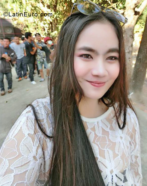 Date this foxy Thailand girl Nantana from Krung Thep TH17