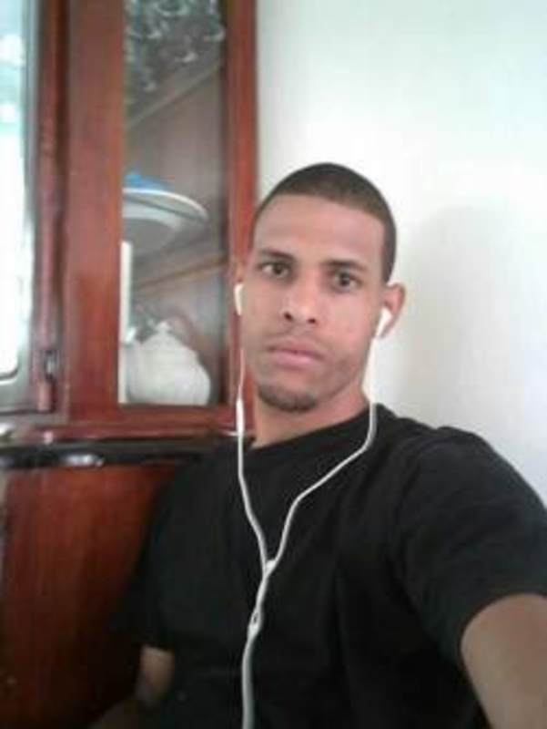 Date this beautiful Dominican Republic man Estarlin from La Vega DO33566