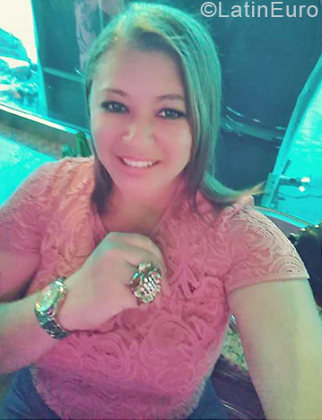 Date this cute Dominican Republic girl Loreley from Valverde DO33575