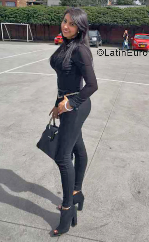 Date this fun Colombia girl Clara from Bogota CO24677