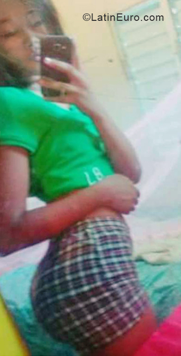 Date this young Dominican Republic girl Brandy from Santiago DO33763