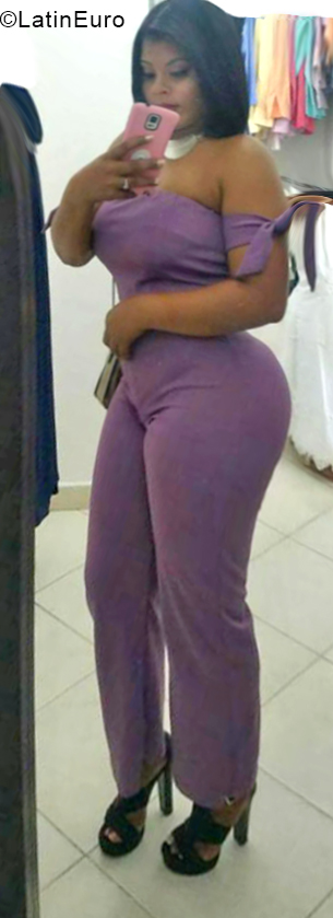Date this charming Dominican Republic girl Masiel from Santiago DO33782