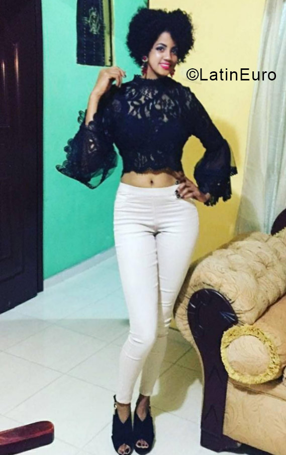 Date this young Dominican Republic girl Norisil from Nagua DO33841