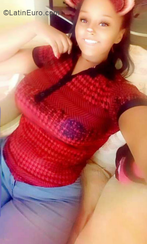 Date this georgeous Dominican Republic girl Maria from Santo Domingo DO33890