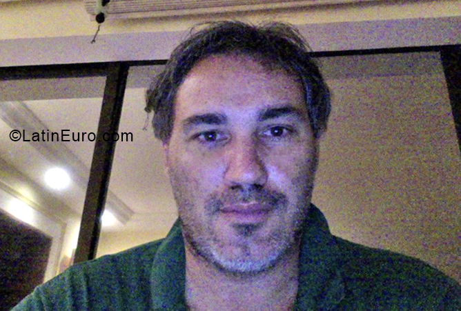 Date this foxy French Polynesia man Hoturaro from Papeete PF2