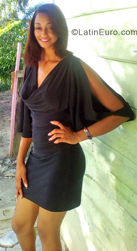 Date this exotic Dominican Republic girl Maria from Satiago DO34035