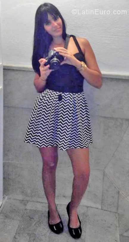 Date this foxy Cuba girl Lisbeth from Havana CU482