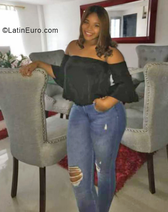 Date this passionate Colombia girl Katherine from Cali CO24960