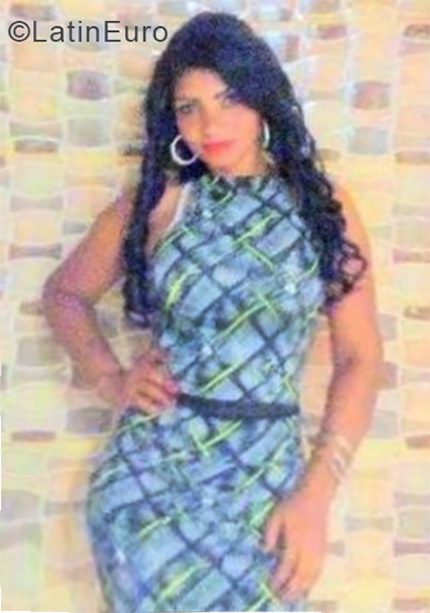 Date this young Dominican Republic girl Ana from Santiago DO34968