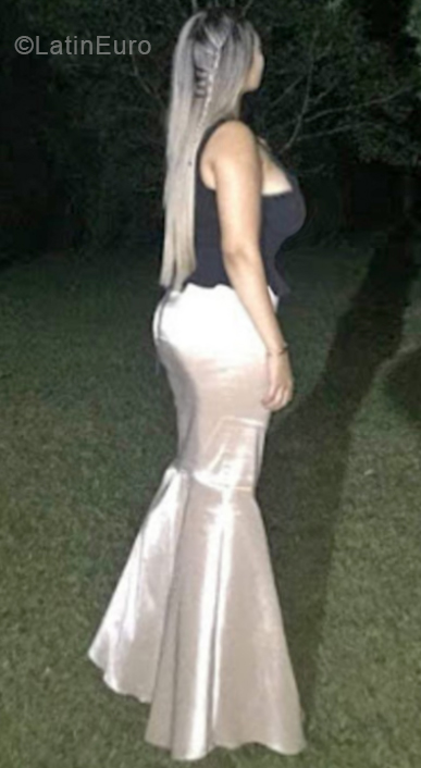 Date this funny Colombia girl Thalia from Cali CO24993