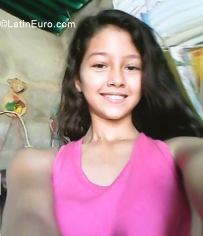 Date this georgeous Venezuela girl Elizbeth from El Vigia VE2232