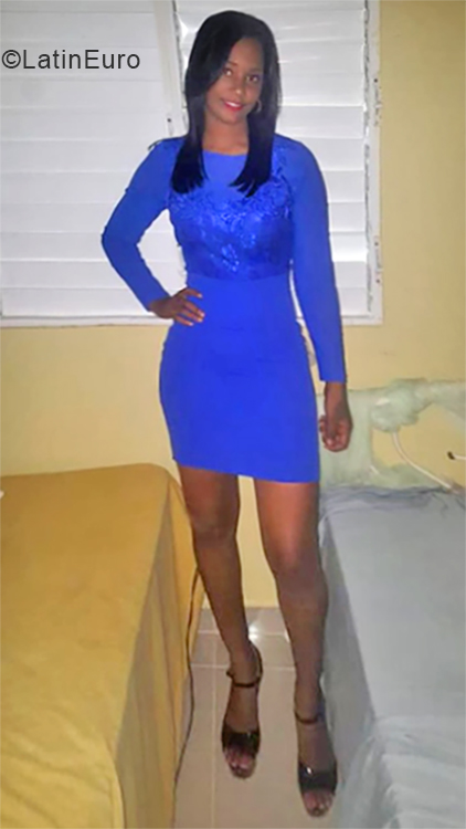 Date this young Dominican Republic girl Marisleidy from Cotui DO34336