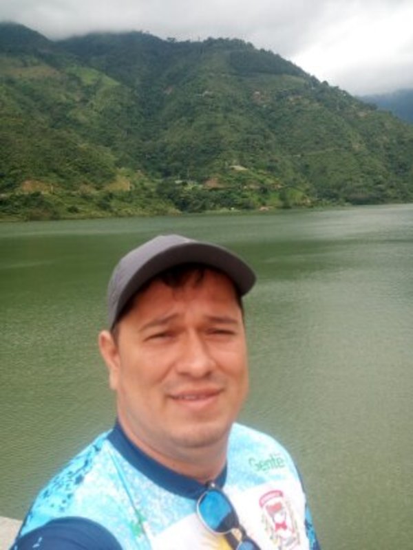 Date this hot Colombia man Alex from Bucaramanga CO25146