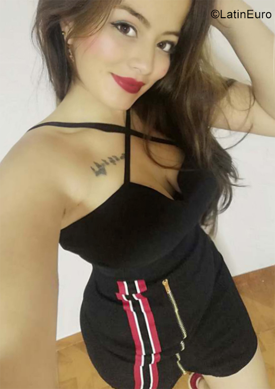 Date this funny Colombia girl Naty from Bogota CO25204