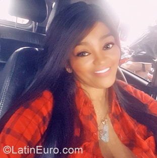 Date this pretty Colombia girl Yuli from Cali CO25281