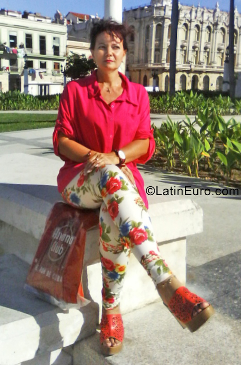 Date this happy Cuba girl Yamilet Hernnde from La Habana CU516