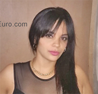 Date this sultry Cuba girl Maira from Cienfuegos CU521
