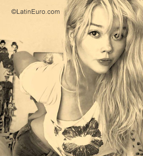 Date this foxy Colombia girl BabyBlue from Bogota CO25387