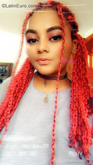 Date this good-looking Dominican Republic girl Cecilia from La Vega DO35061