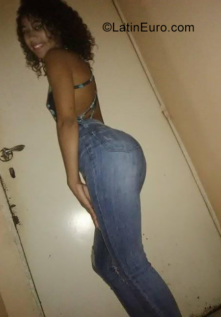 Date this young Venezuela girl Yorgeles from Caracas VE2453