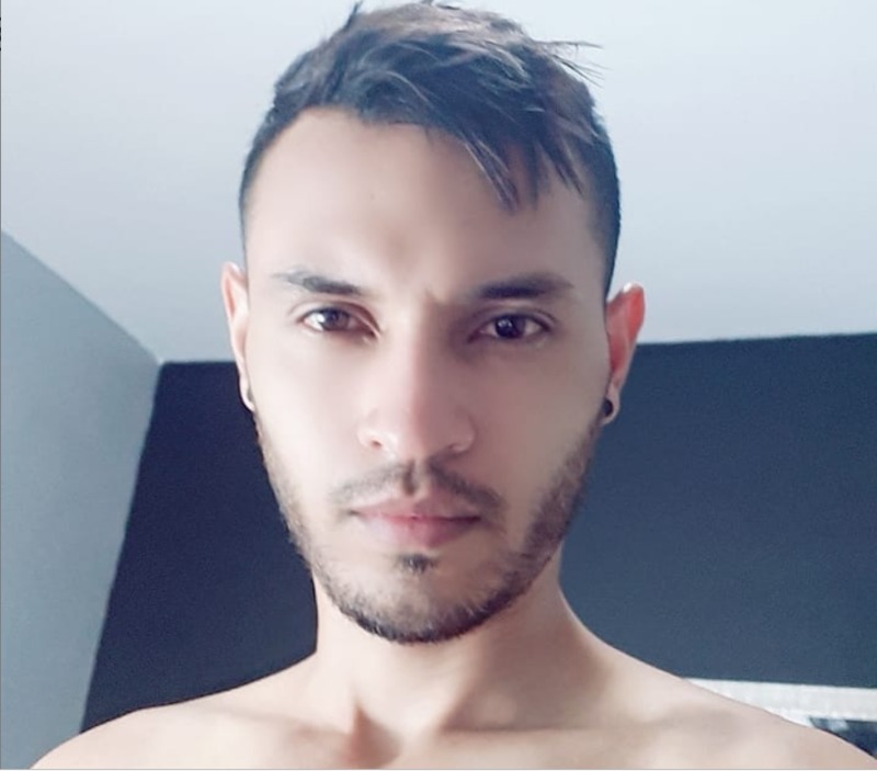 Date this sultry Colombia man Miguel from Medellin CO25554