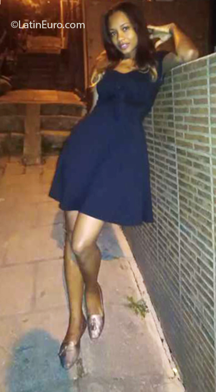 Date this cute Colombia girl Nore from Medellin CO25561