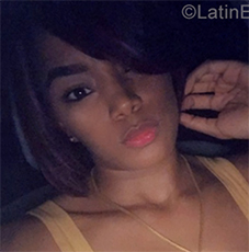 Date this good-looking Dominican Republic girl Smalin from Santo Domingo DO35224