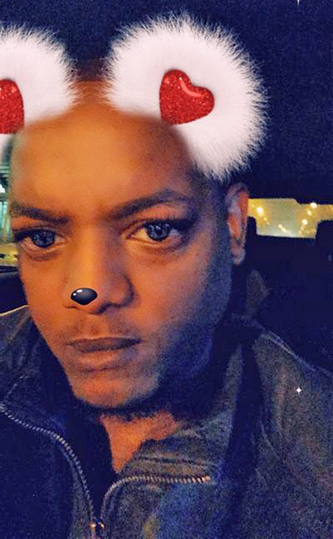 Date this foxy France man James from Guyancourt FR290