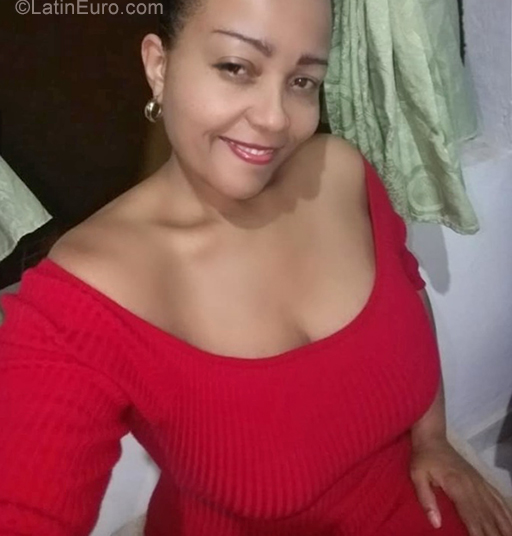 Date this fun Colombia girl Arely from Apartado CO25745