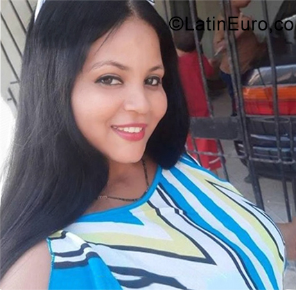 Date this fun Dominican Republic girl Gabriela from Cual Kiera DO35418