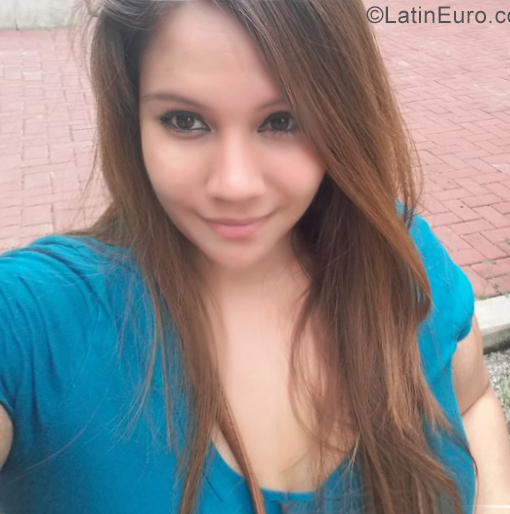 Date this georgeous Ecuador girl Dori from Guayaquil EC364