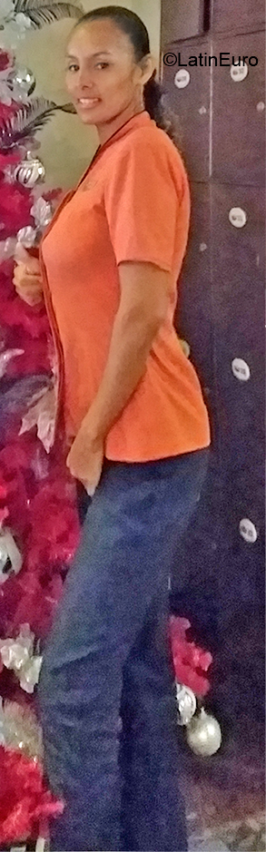 Date this fun Venezuela girl Yanet from Caracas VE2614