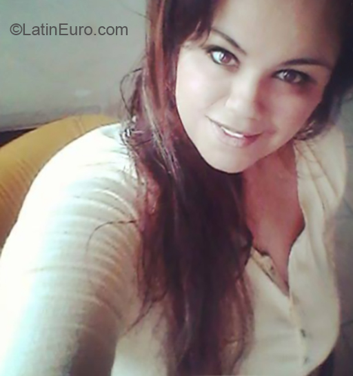 Date this foxy Mexico girl Laura from Monterrey MX1678