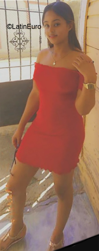 Date this funny Dominican Republic girl Sheyla from Mao Valverde DO35794