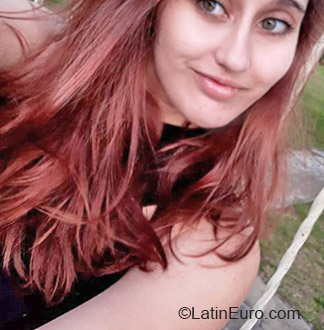 Date this attractive Brazil girl Dudia from Ivaipora BR10911