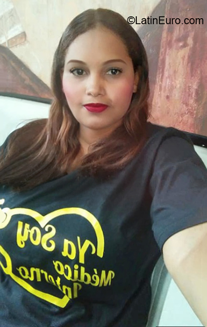 Date this charming Dominican Republic girl Maria from Santo Domingo DO35843