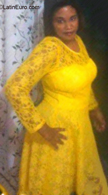 Date this gorgeous Brazil girl Fernanda from Sao Paulo BR10914