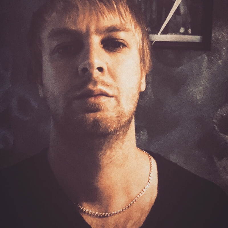 Date this sensual Russia man Vov from Moscow RU79