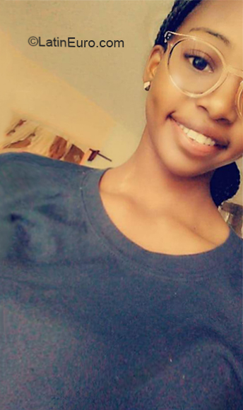 Date this passionate Dominican Republic girl Nathaly from San Pedro Sula DO36005