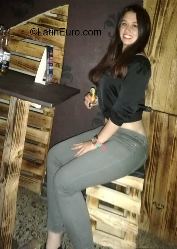 Date this exotic Colombia girl Sleny from Bogota CO26067