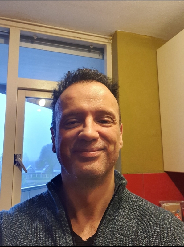 Date this beautiful Netherlands man Carl from Rotterdam NL321