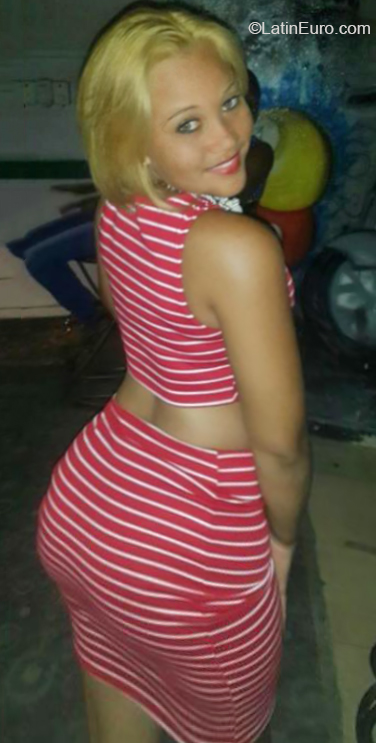 Date this good-looking Dominican Republic girl Lisy from Santo Domingo DO36345